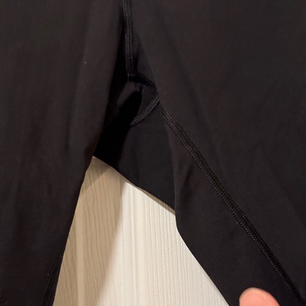 Lululemon Women’s Black Performance Bike Shorts with Mesh Detail - Picture 7 of 10